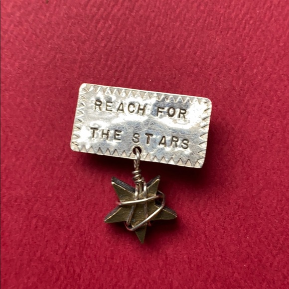 Silver Pin Reach for the Stars ✨ - Picture 2 of 5